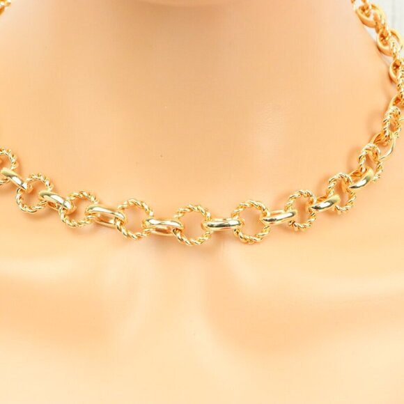 "Minimalist & Elegant Necklace Chain – Perfect for Women & Girls | UNVRC1594 - Picture 5 of 10